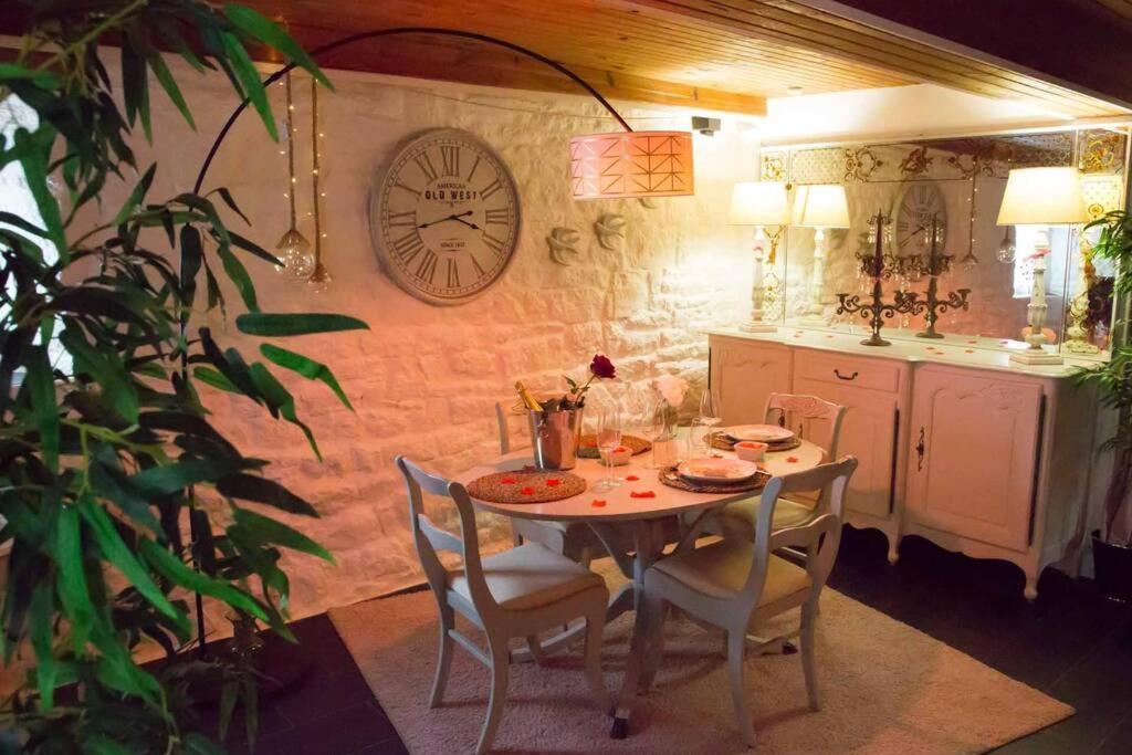 Gite Love Dream - Le Gite Romantique Ger (Manche) Exterior foto