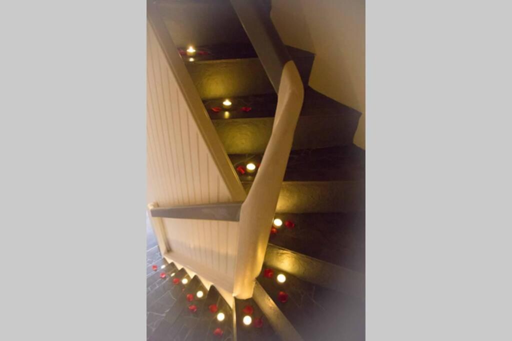 Gite Love Dream - Le Gite Romantique Ger (Manche) Exterior foto