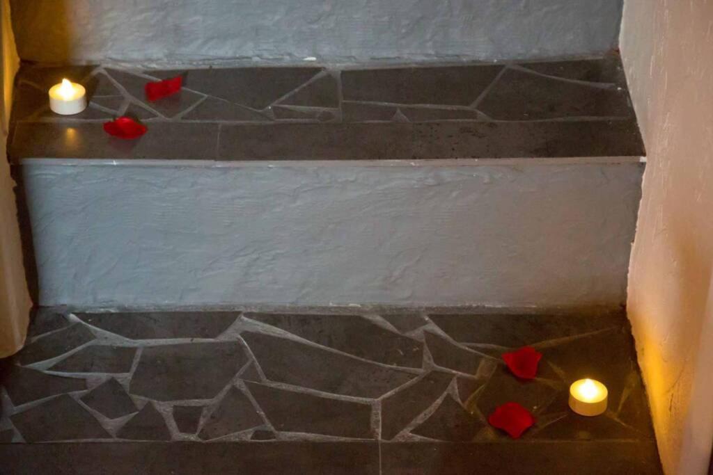 Gite Love Dream - Le Gite Romantique Ger (Manche) Exterior foto
