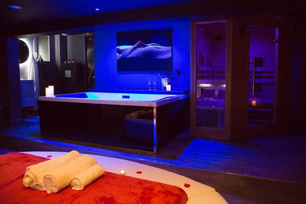 Gite Love Dream - Le Gite Romantique Ger (Manche) Exterior foto